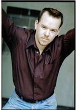 Тревор Робертс фото