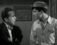 Кадр Стучись в любую дверь