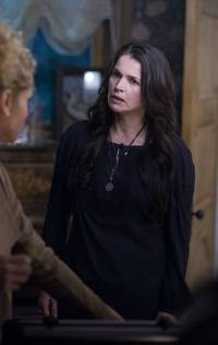 Кадр Ведьмы Ист-Энда