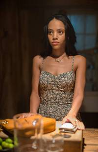 Кадр Ведьмы Ист-Энда