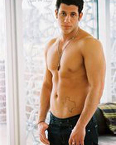 Макс Хеннард фото