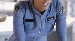 Кадр из фильма "За пределами" - 2