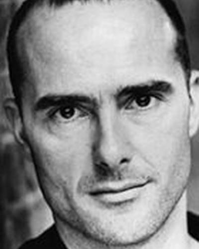 Финбар Линч фото