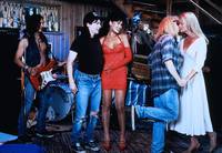 Кадр Мир Уэйна