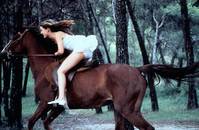 Кадр Нежные кузины