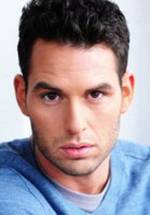 Тайлер Куртад фото