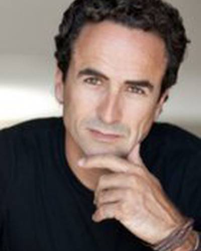 Дэвид Сантьяго фото