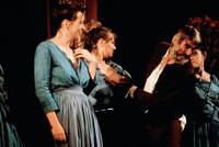 Кадр Дитя Макона