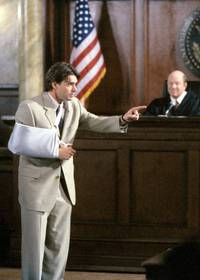 Кадр Помощник американских адвокатов