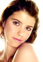 Берен Саат фото