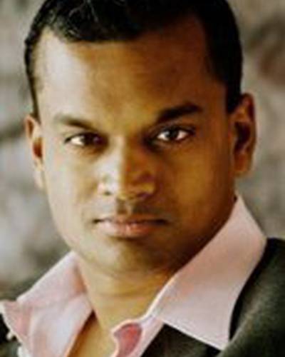 Нил Патил фото