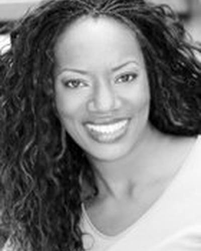 Иветта Янг фото