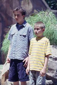 Кадр Малкольм в центре внимания