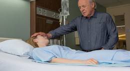 Кадр из фильма "Экстрасенсы" - 2