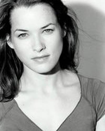 Николь ДеХафф фото