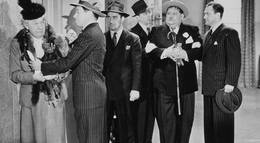 Кадр из фильма "Жучки" - 2