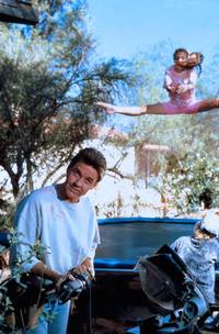 Кадр Сумасшедший дом