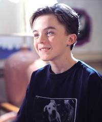 Кадр Малкольм в центре внимания