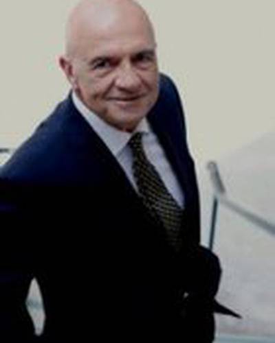 Томас Констандинидес фото