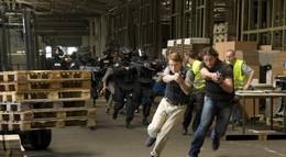 Кадр из фильма "Касательно преступлений" - 2