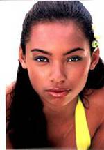 Логан Браунинг фото