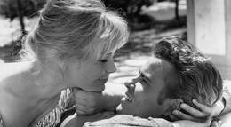 Кадр из фильма "Корабль мертвецов" - 1