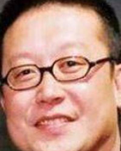 Вэй Кеунг Лау фото