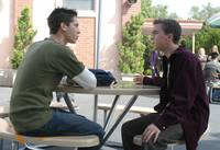 Кадр Малкольм в центре внимания