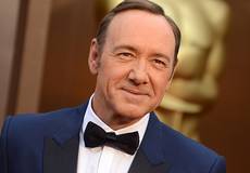 Кевин Спейси ответил на обвинение в сексуальном домогательстве