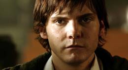 Кадр из фильма "Сальвадор" - 2