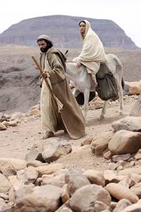 Кадр Божественное рождение