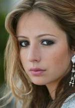 Джулия Леви-Бекен фото