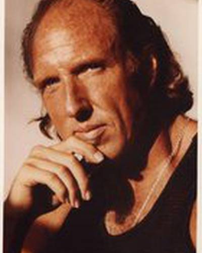 Брайон Джеймс фото