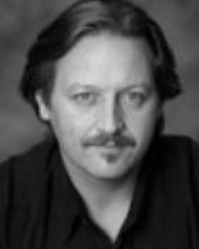 Б.Дж. Хогг фото