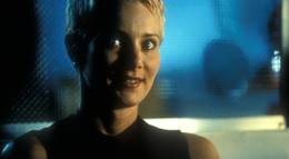 Кадр из фильма "Взлом" - 2