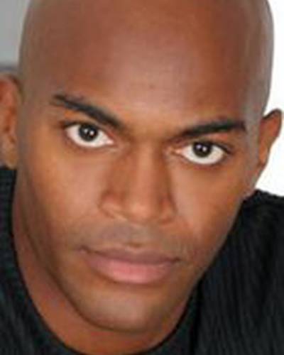 Эндрю Стюарт-Джонс фото