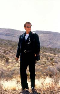 Кадр 3000 миль до Грейслэнда