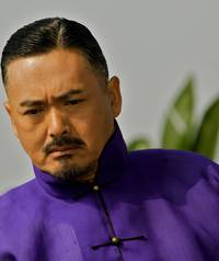 Кадр Пусть летят пули