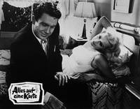 Кадр Другой мир США