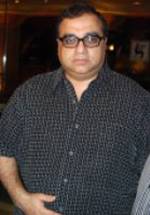 Раджкумар Сантоши фото