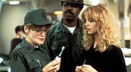 Кадр из фильма "Рядовой Бенджамин" - 1