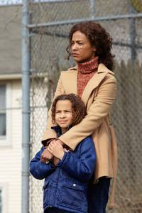 Кадр Бесконечно белый медведь