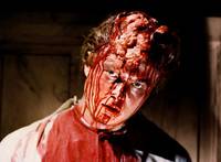 Кадр Дом на краю кладбища