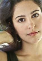 Laura Harrison фото