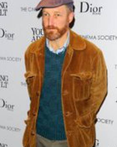 Джонатан Эймс фото