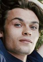 Робинсон Стевенен фото