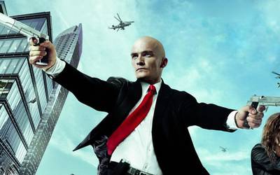 В кино на этой неделе: запрещенный фильм, «Хитмен» и американская коррупция