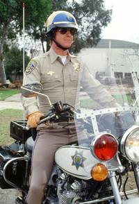 Кадр Калифорнийский дорожный патруль