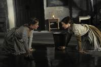 Кадр Повитуха