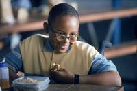 Кадр Малкольм в центре внимания